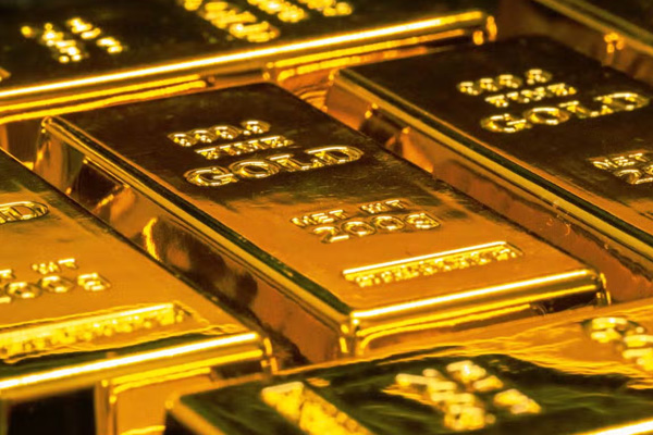 Gold frail as dollar, yields strength dim shine